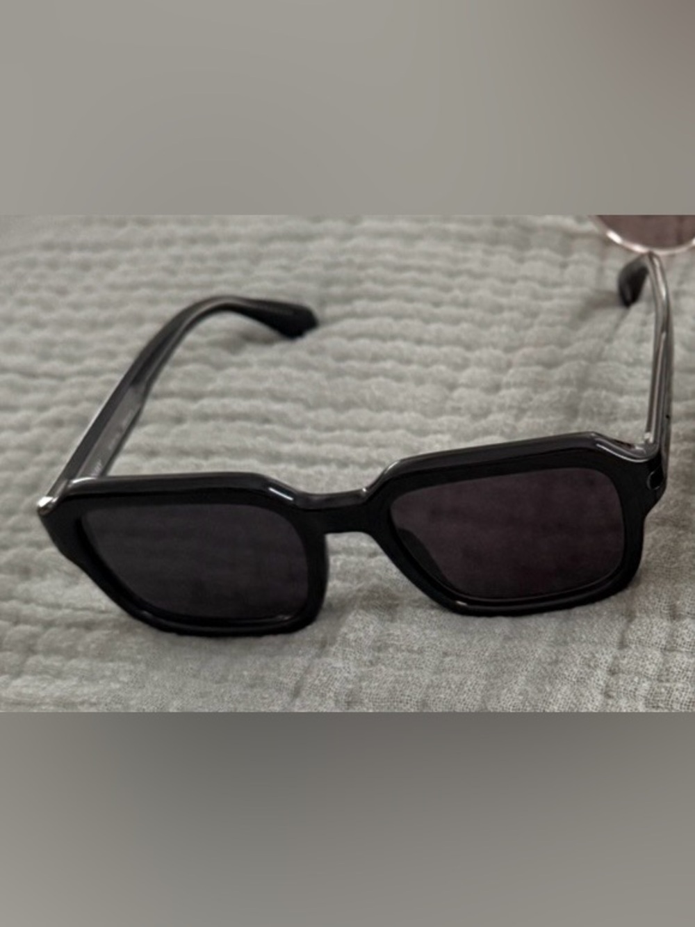Quay Australia Playback Sunglasses in Black